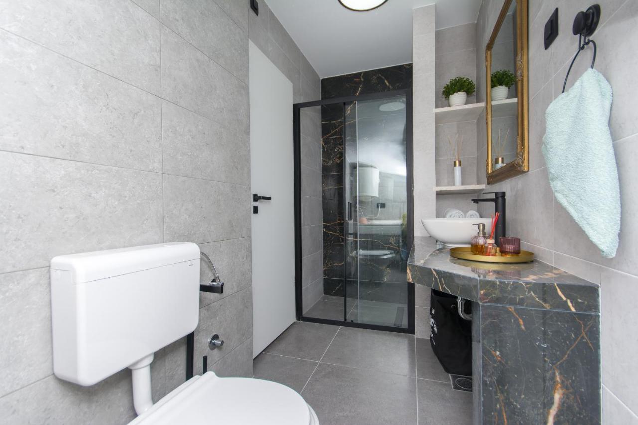 Sapphire Studio Apartment With Free Private Parking Dubrovnik Extérieur photo